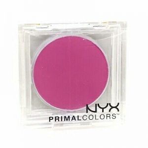  make me up עיניים   צללית של חברת NYX בצבע ורוד לוהט NYX Primal Colors Eyeshadow Eye Shadow PC02 Hot Pink